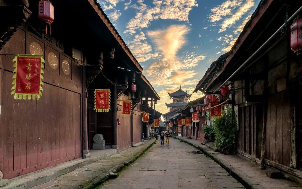 第二十条:为教会国人正当防卫,改编数个真实案例,张艺谋真煞费了苦心