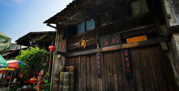 揭秘街头算命伎俩:能算出别人的前世今生,却算不出城管啥时候来